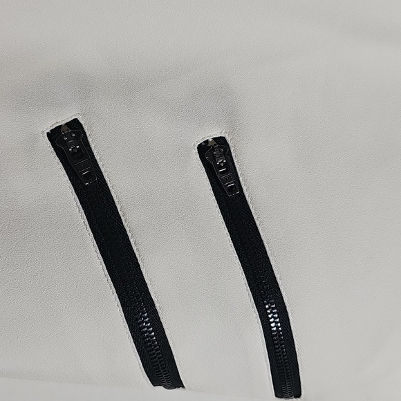 Material Girl White Sleeveless Vest with Black Accents. Size Small. NWT - Picture 4 of 14